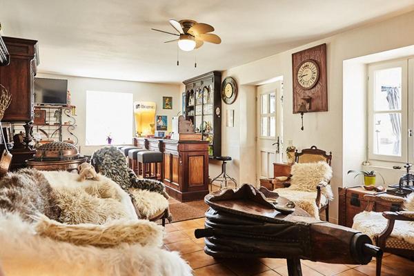 Propriété d'exception entre Mazamet et Carcassonne - Havre de paix au coeur de la Montagne Noire