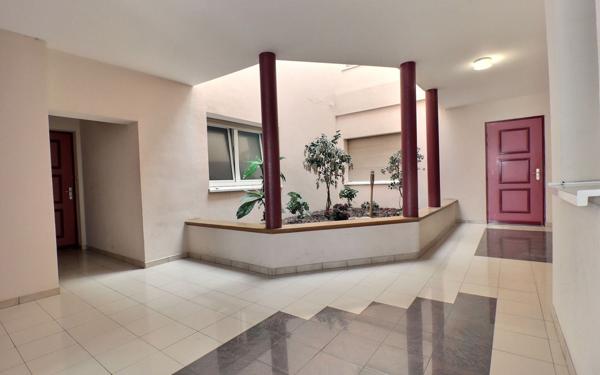 Appartement à vendre    2 pièces • 42 m2 Forbach