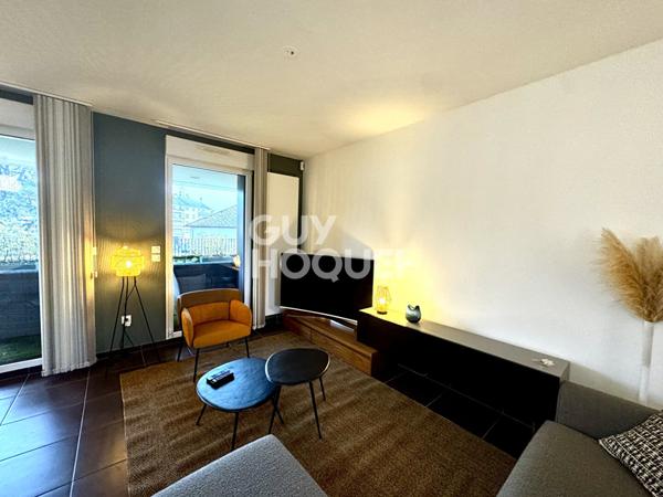 À LOUER : superbe appartement meublé de standing avec grande terrasse