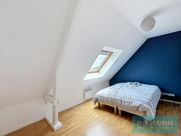 Maison à vendre bourg de Pommeret - Maison de 2008 dans le bourg de Pommeret, profitant de trois chambres , un jardin, un garage et d'espaces agréables  !