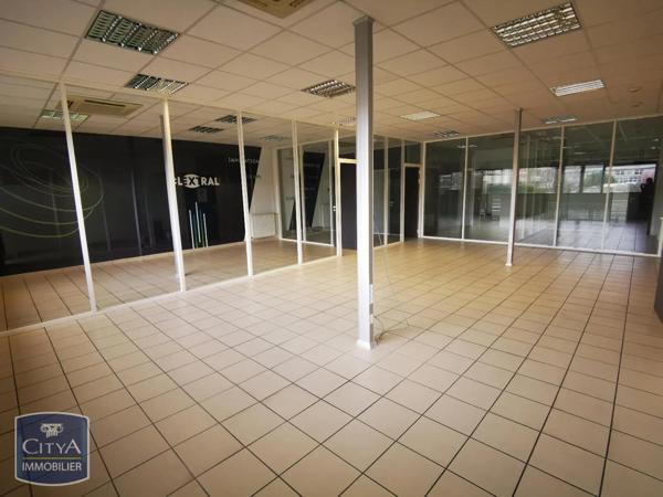 Local professionnel à vendre 2414m² Firminy (42700)