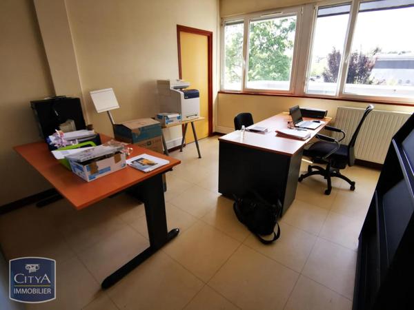 Local professionnel à vendre 2414m² Firminy (42700)