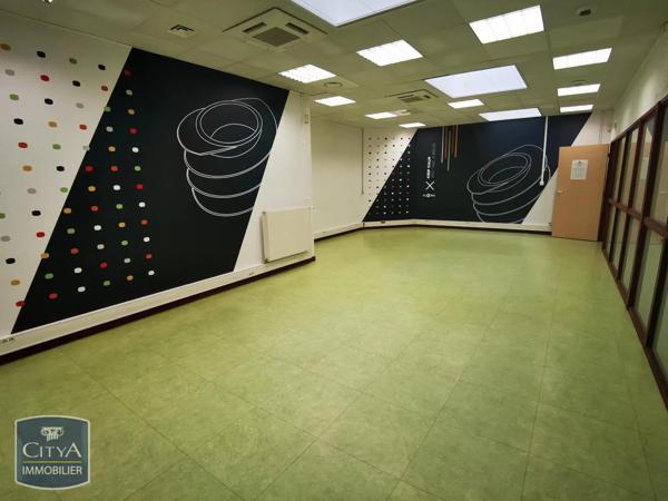 Local professionnel à vendre 2414m² Firminy (42700)