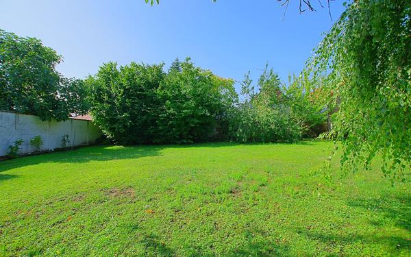 Maison à vendre    9 pièces •  Ressons-sur-Matz