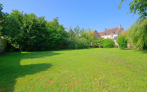 Maison à vendre    9 pièces •  Ressons-sur-Matz