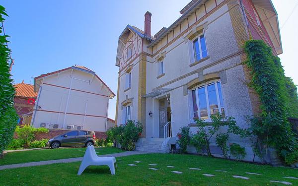 Maison à vendre    9 pièces •  Ressons-sur-Matz