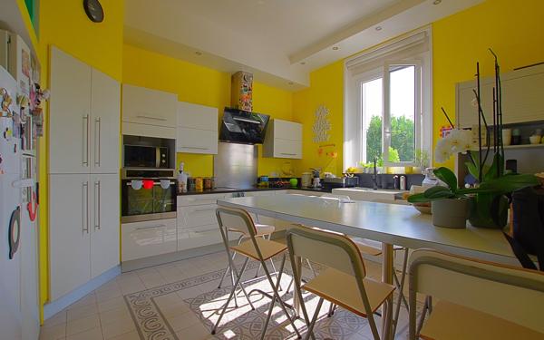 Maison à vendre    9 pièces •  Ressons-sur-Matz