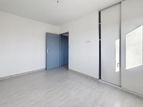 Maison récente de 2017 – 127 m² habitables avec garage et atelier