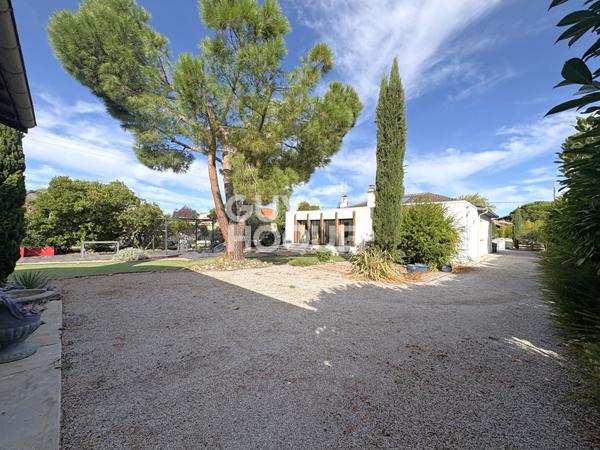 Élégante propriété familiale avec piscine