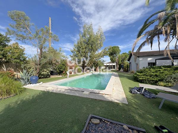 Élégante propriété familiale avec piscine