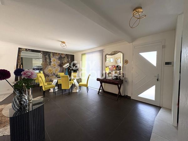 Élégante propriété familiale avec piscine