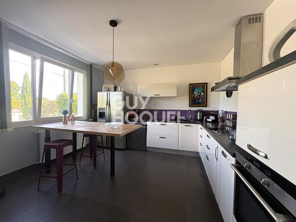 Élégante propriété familiale avec piscine