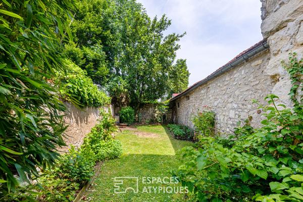 Maison de charme avec ses dépendances à Chavenay