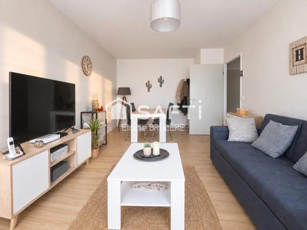BEL APPARTEMENT F2 REFAIT A NEUF DANS RESIDENCE SECURISEE AVEC ASCENSEUR