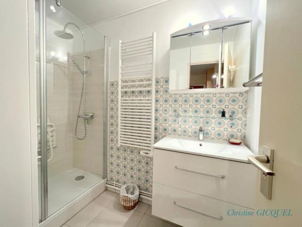 APPARTEMENT GRAND T2 BALCON SUD - LA BAULE LES PINS 500M DE LA PLAGE - GARAGE