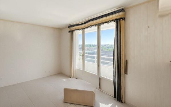Appartement à vendre    3 pièces •  Orléans