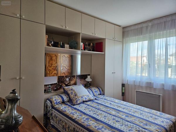 Maison à vendre à Saint-Amand-Montrond dans le Cher (18200), ref : 26071