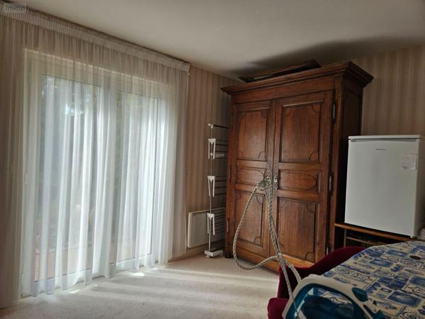 Maison à vendre à Saint-Amand-Montrond dans le Cher (18200), ref : 26071