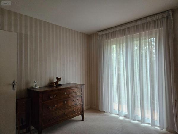 Maison à vendre à Saint-Amand-Montrond dans le Cher (18200), ref : 26071