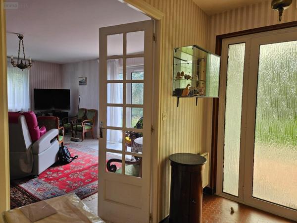 Maison à vendre à Saint-Amand-Montrond dans le Cher (18200), ref : 26071