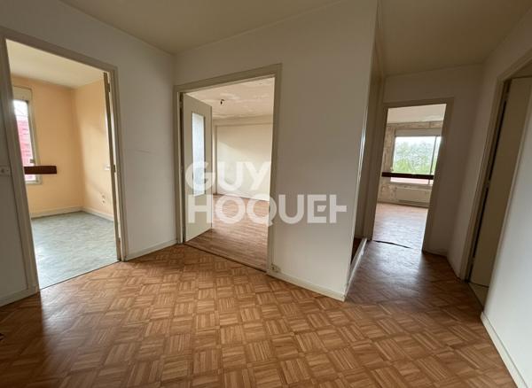 A rénover - T3 possible T4 avec parking inclus dans le prix