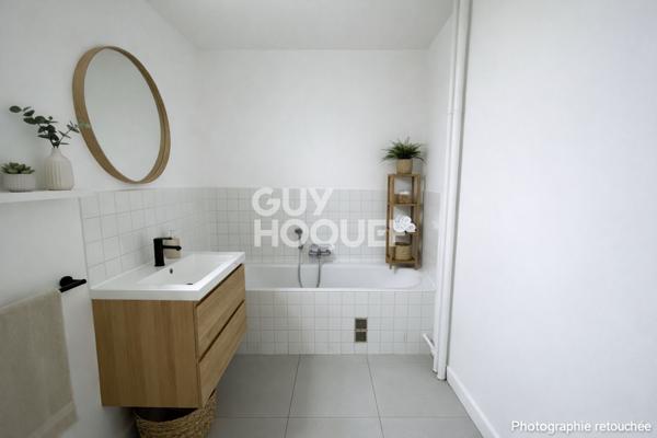 A rénover - T3 possible T4 avec parking inclus dans le prix