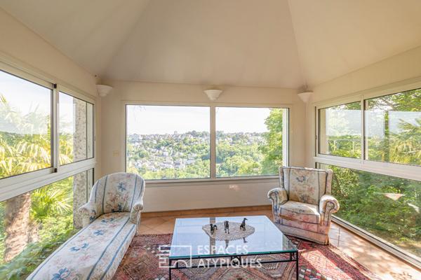 Maison avec son grand parc paysagé