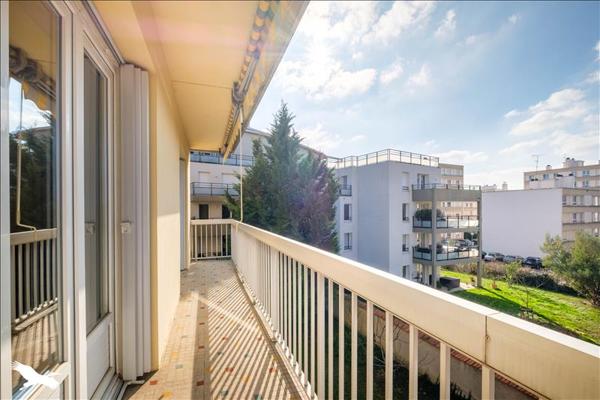 Appartement à vendre |  Bron |  3 pièces | 95 m²