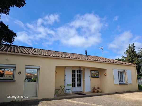 Agréable pavillon proche de l'océan et des commerces