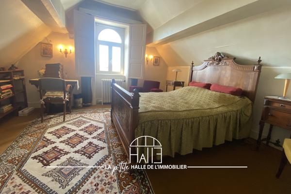 Maison
         8 pièces
        - 178 m² 275 000 € *