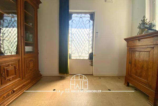 Maison
         8 pièces
        - 178 m² 275 000 € *