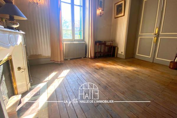 Maison
         8 pièces
        - 178 m² 275 000 € *