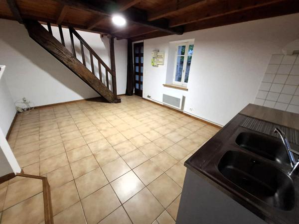 Maison T1 bis au coeur du village historique.