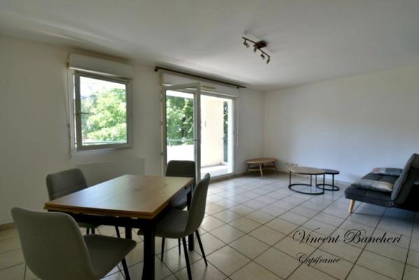 Appartement meublé à louer 3 pièces ANNEMASSE (74) avec balcon, parking privatif et piscine