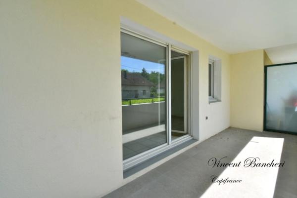Appartement meublé à louer 3 pièces ANNEMASSE (74) avec balcon, parking privatif et piscine