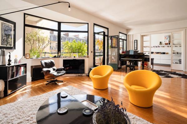 Appartement Paris 6 e - SÈVRES-BABYLONE