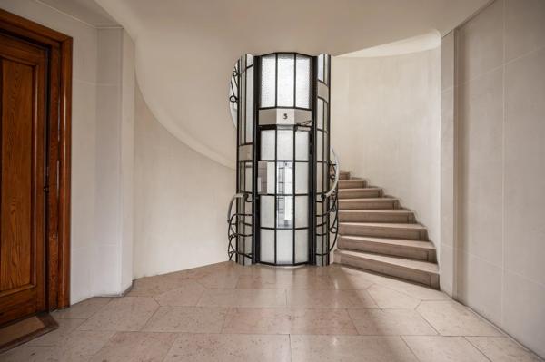 Appartement Paris 6 e - SÈVRES-BABYLONE