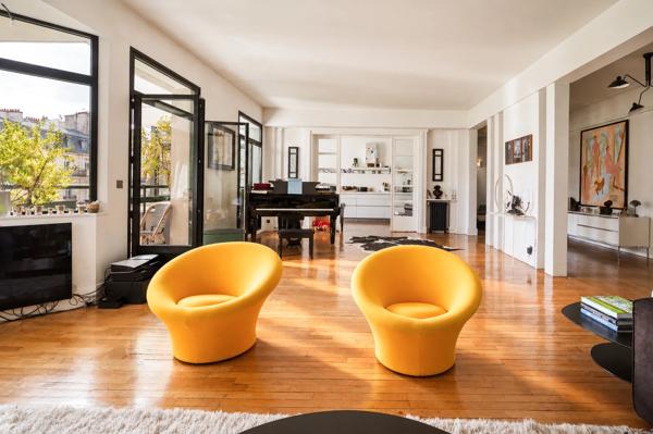 Appartement Paris 6 e - SÈVRES-BABYLONE
