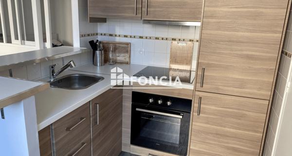 Location Studio meublé 26.09 m² - Corbeil-essonnes 91100