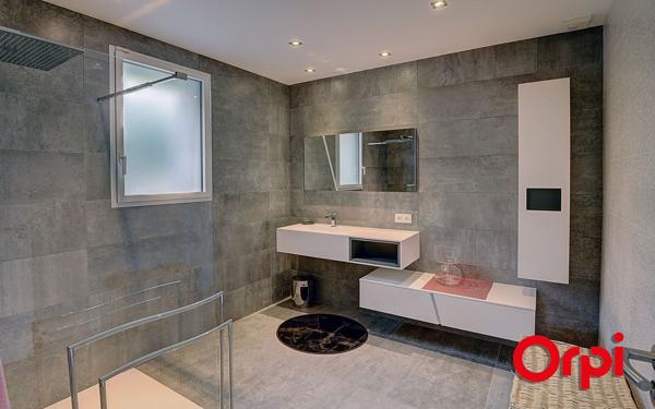 Maison à vendre    4 pièces • 127 m2 Cailloux-sur-Fontaines