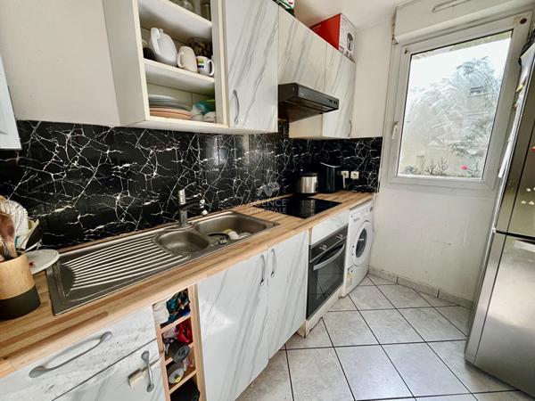 Appartement Cergy 3 pièce(s) 61.46 m2 209 000 € **  - Référence  2346