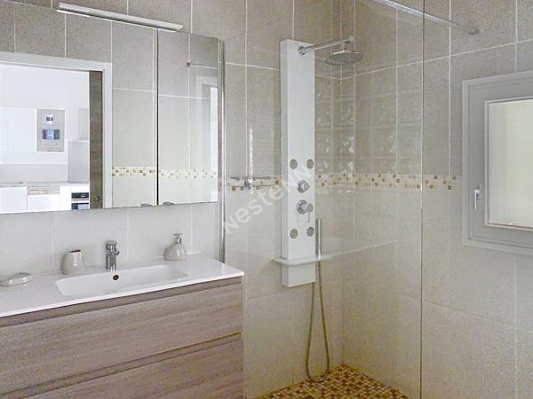 BELLE PROPRIETE FAMILIALE ... Evenos Le Broussan