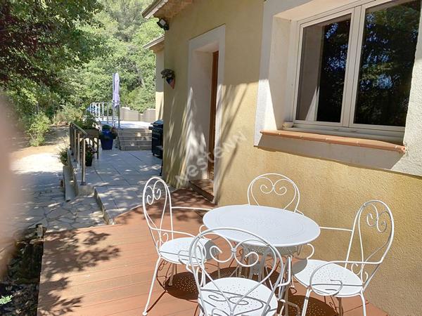 BELLE PROPRIETE FAMILIALE ... Evenos Le Broussan