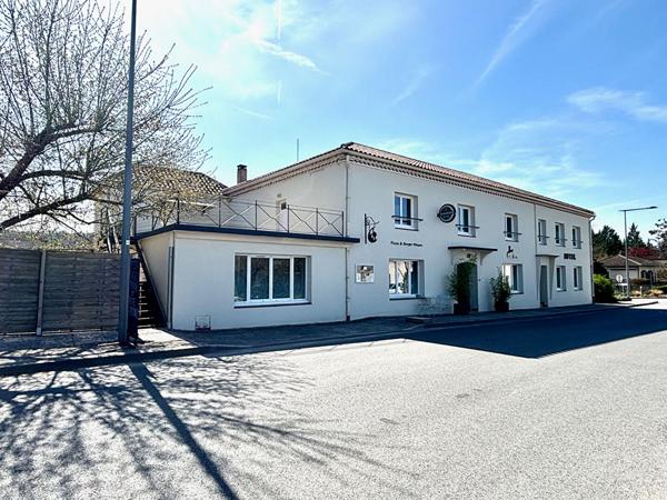 Fonds de commerce Montcuq En Quercy Blanc 4 pièce(s) 208 m2 Montcuq en quercy blanc