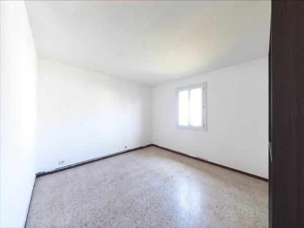 Peyrolles-en-Provence (13860) Maison T6 110m2 terrain de 500m2