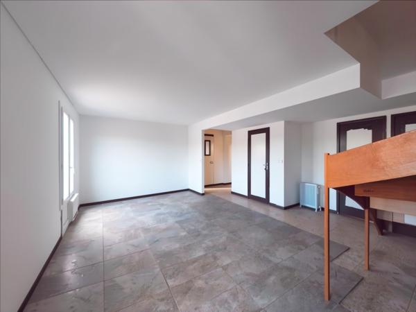 Peyrolles-en-Provence (13860) Maison T6 110m2 terrain de 500m2