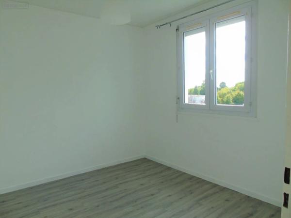 Location - Appartement Avallon 89200 2 pièces 64 m 2