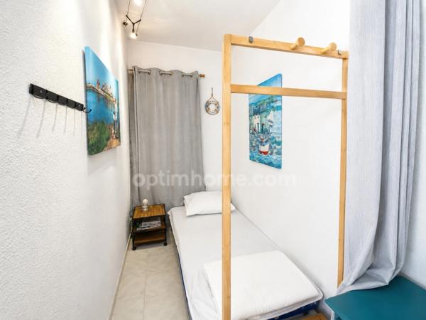 Appartement T2bis de 30m2 en rez-de-chaussée avec loggia à SETE (34)