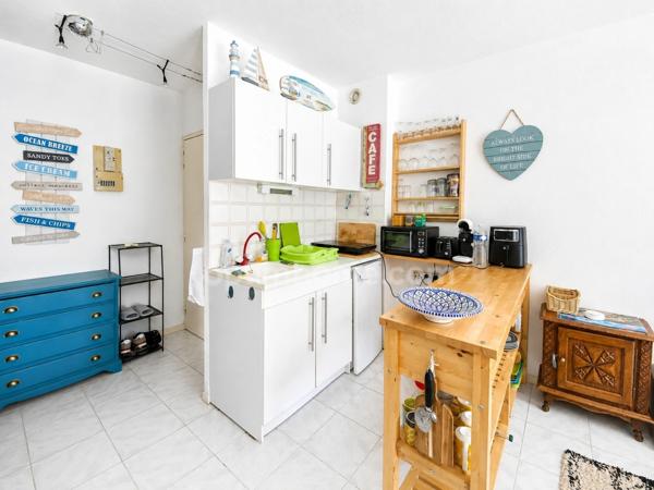 Appartement T2bis de 30m2 en rez-de-chaussée avec loggia à SETE (34)