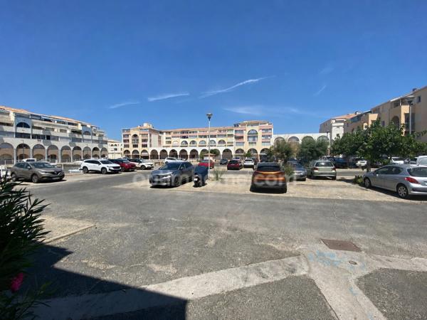Appartement T2bis de 30m2 en rez-de-chaussée avec loggia à SETE (34)